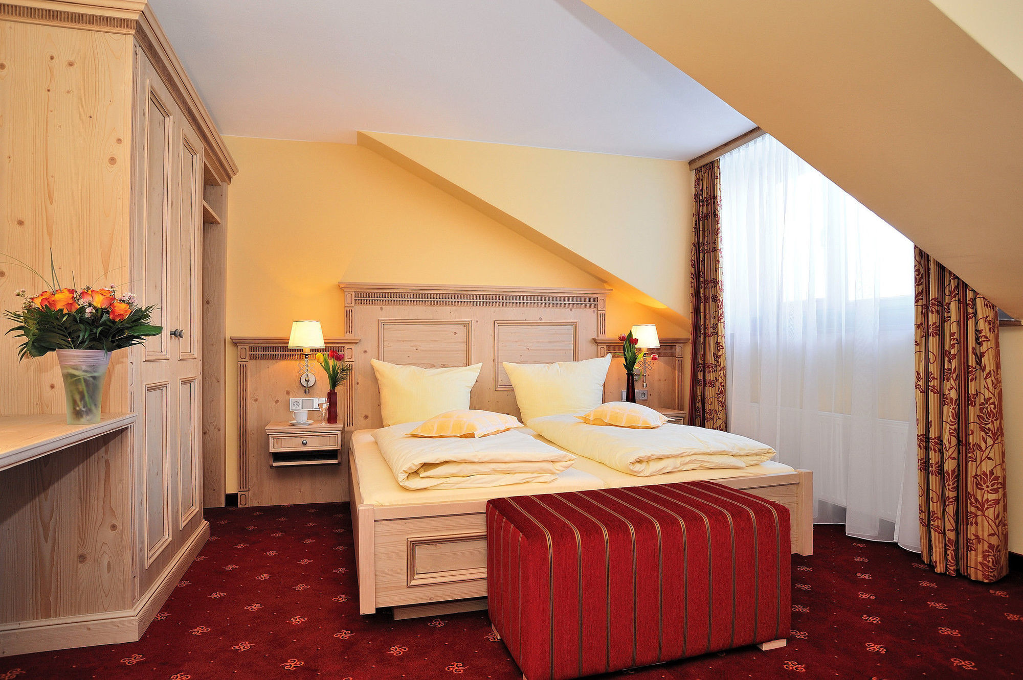 Böld Hotel 4*